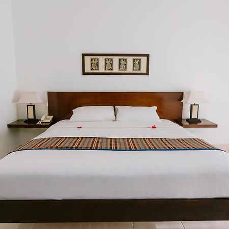 Legong Keraton Beach Hotel Canggu Buitenkant foto